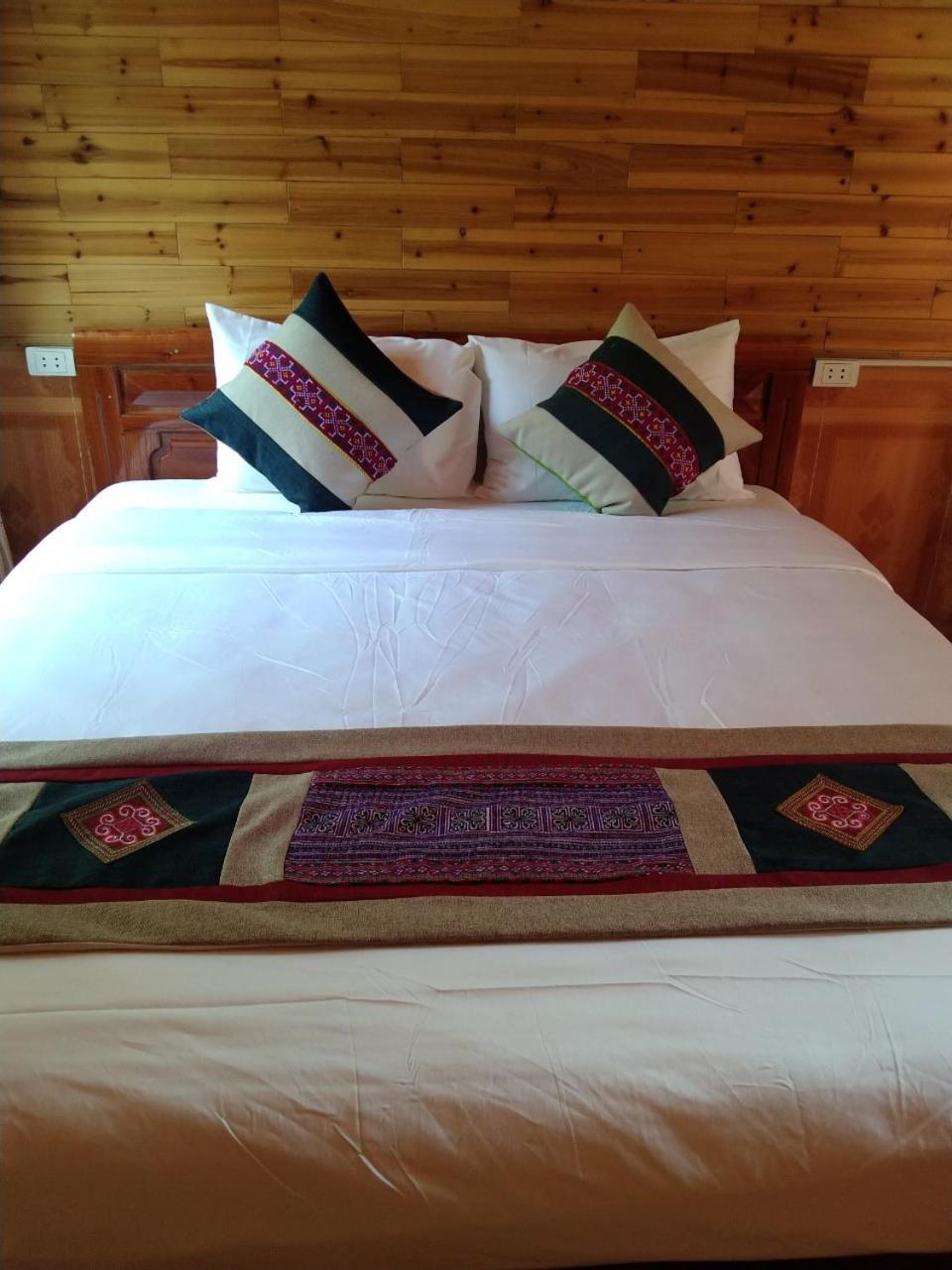 A Lin Homestay Bac Ha Buitenkant foto