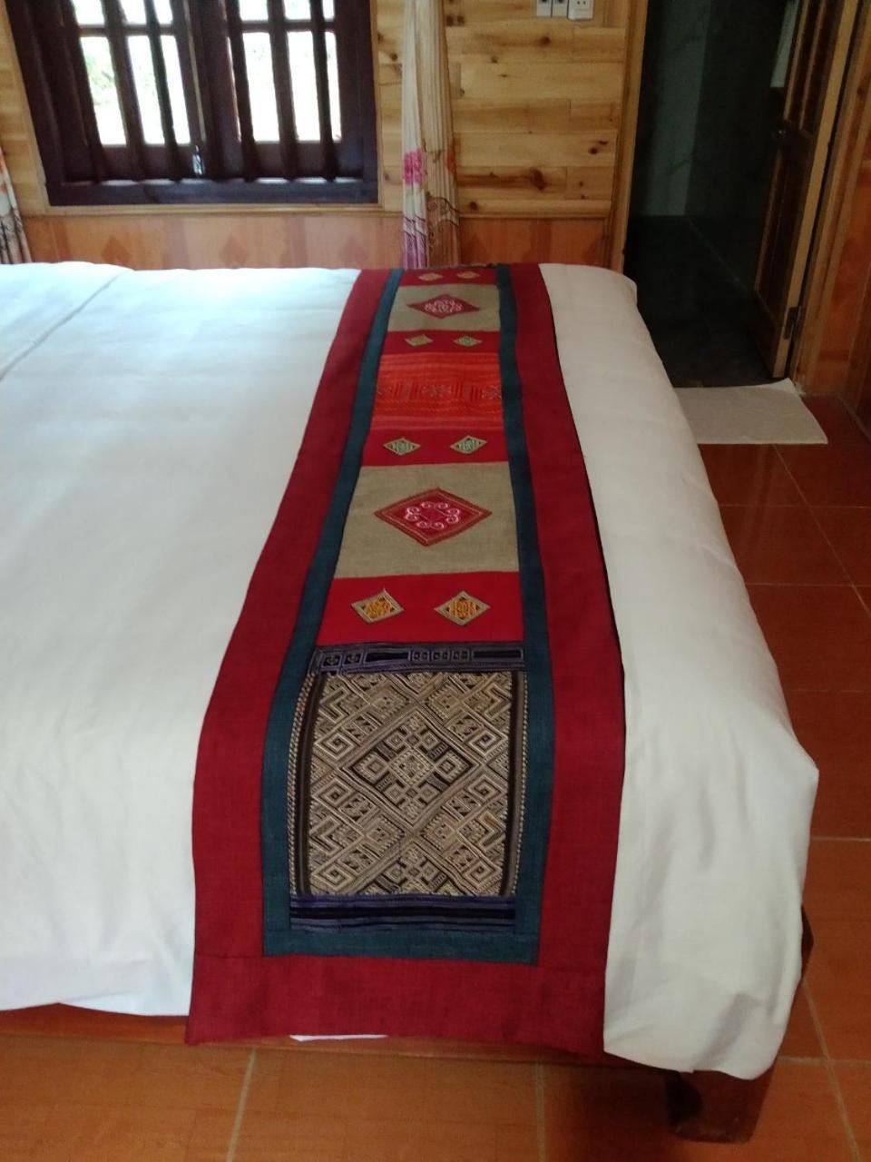 A Lin Homestay Bac Ha Buitenkant foto