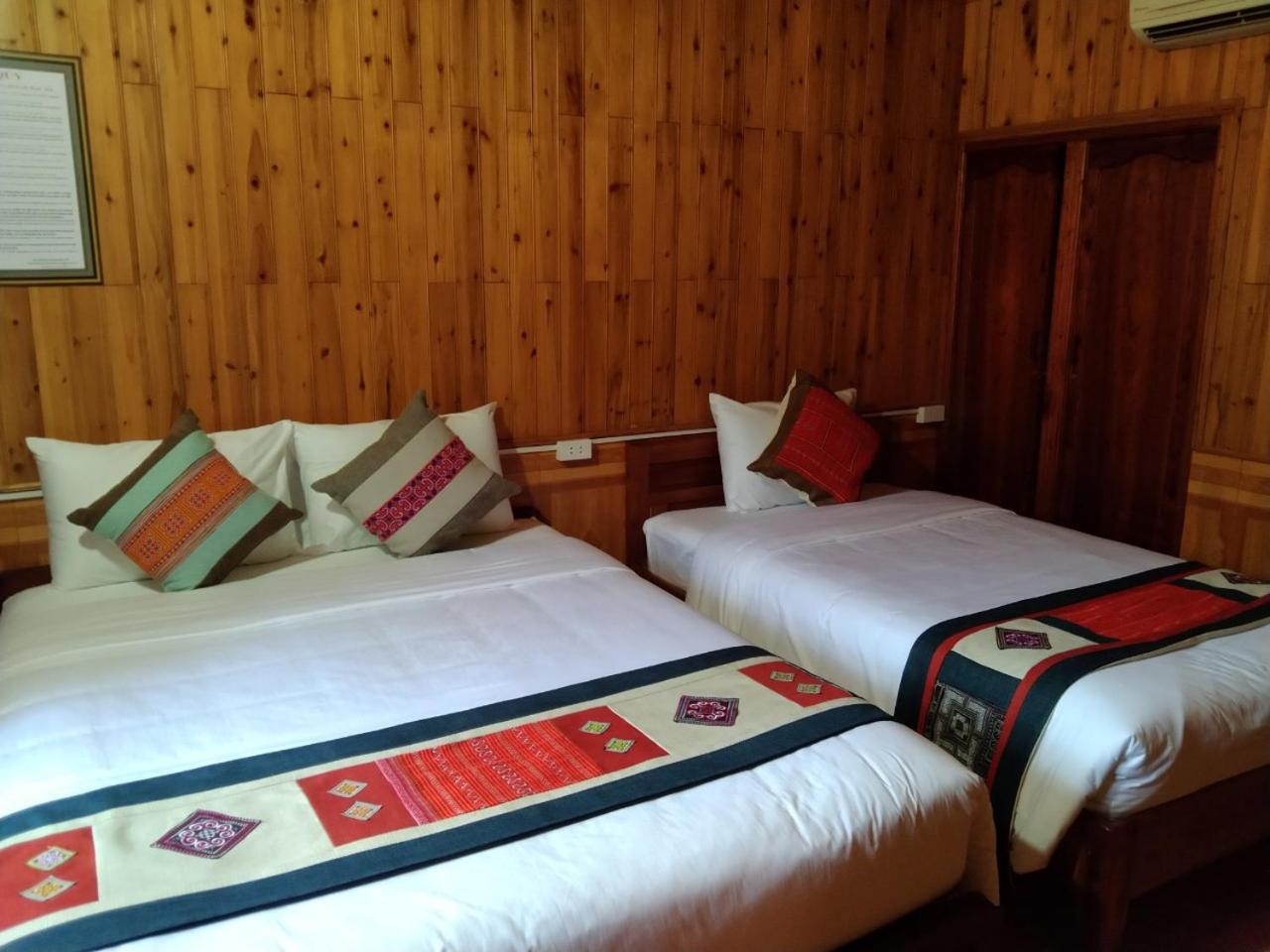 A Lin Homestay Bac Ha Buitenkant foto