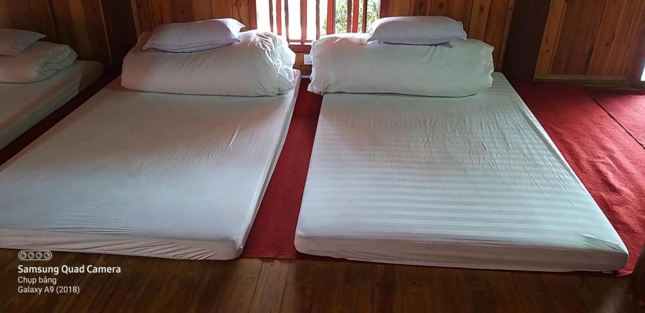 A Lin Homestay Bac Ha Buitenkant foto